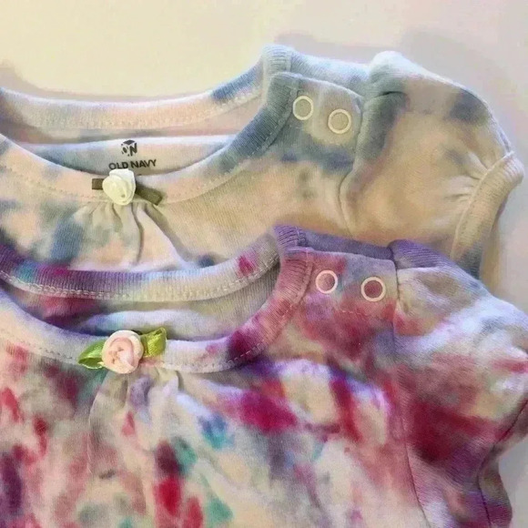 Set of 2 New tie dye onesies with rose sewn on. - Picture 4 of 8